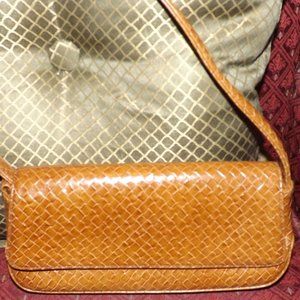 Light Brown Woven Texture Faux Leather Mini Brown Baguette Purse